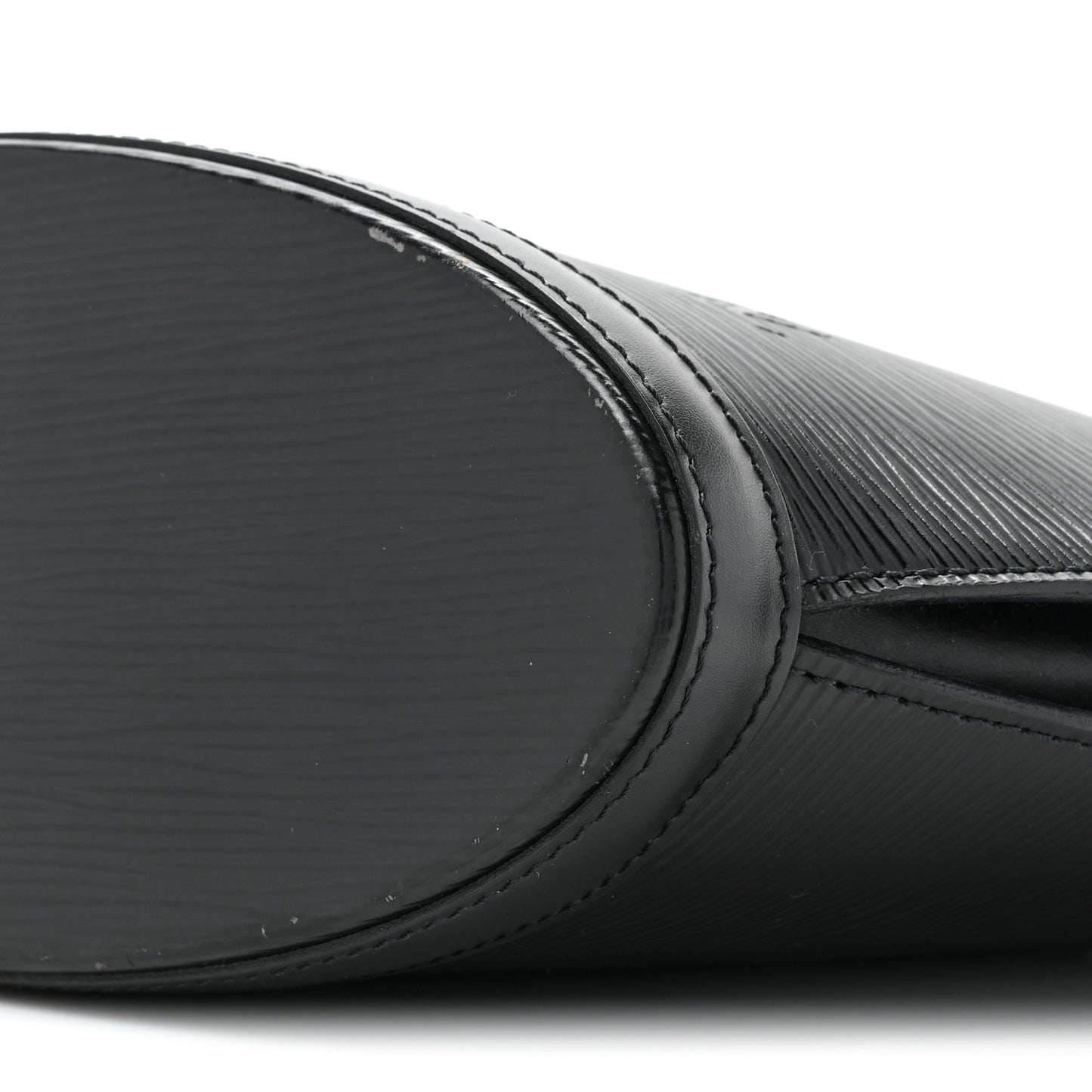 Epi Saint Jacques PM Long Straps Black