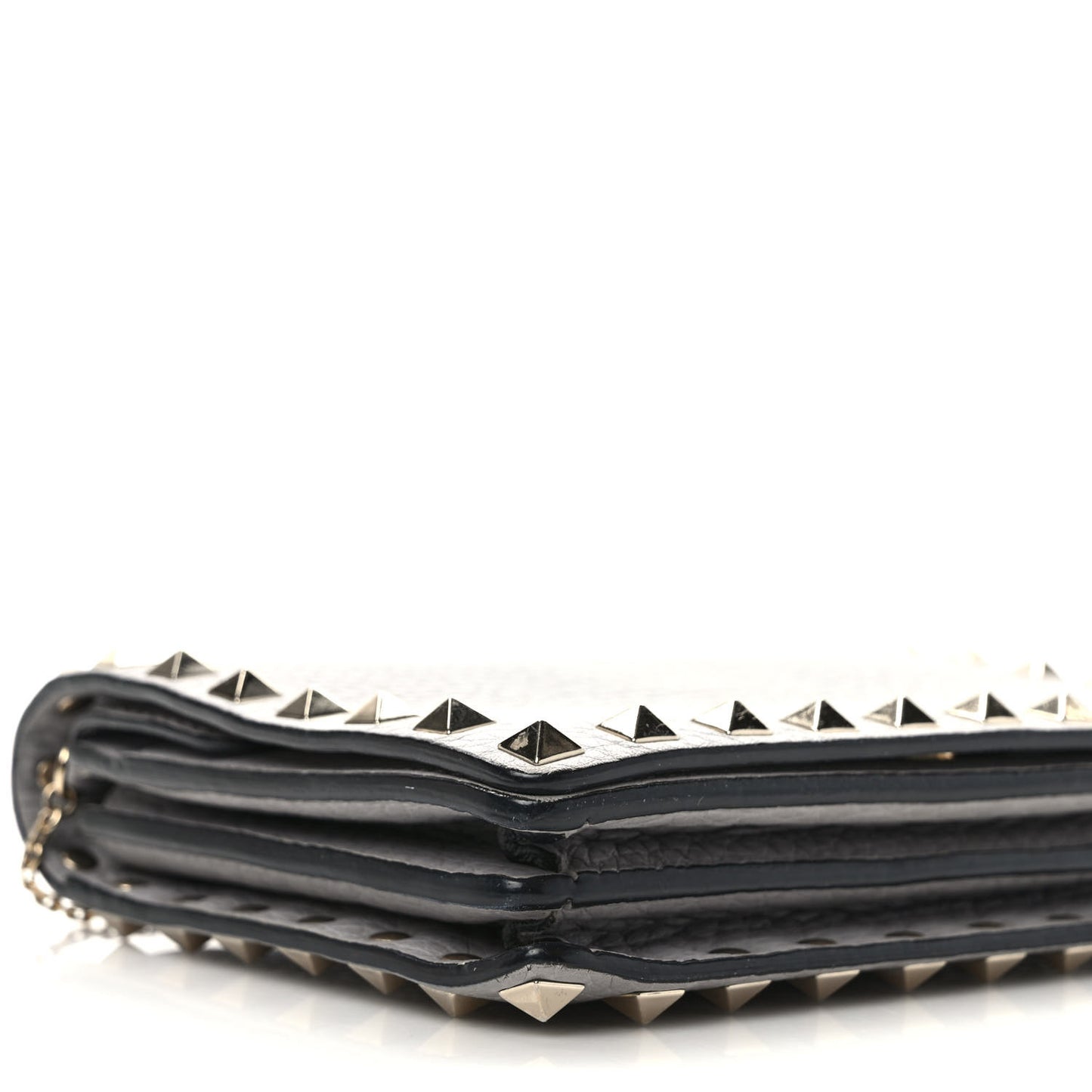 Pebbled Calfskin Rockstud Wallet On Chain Pastel Grey