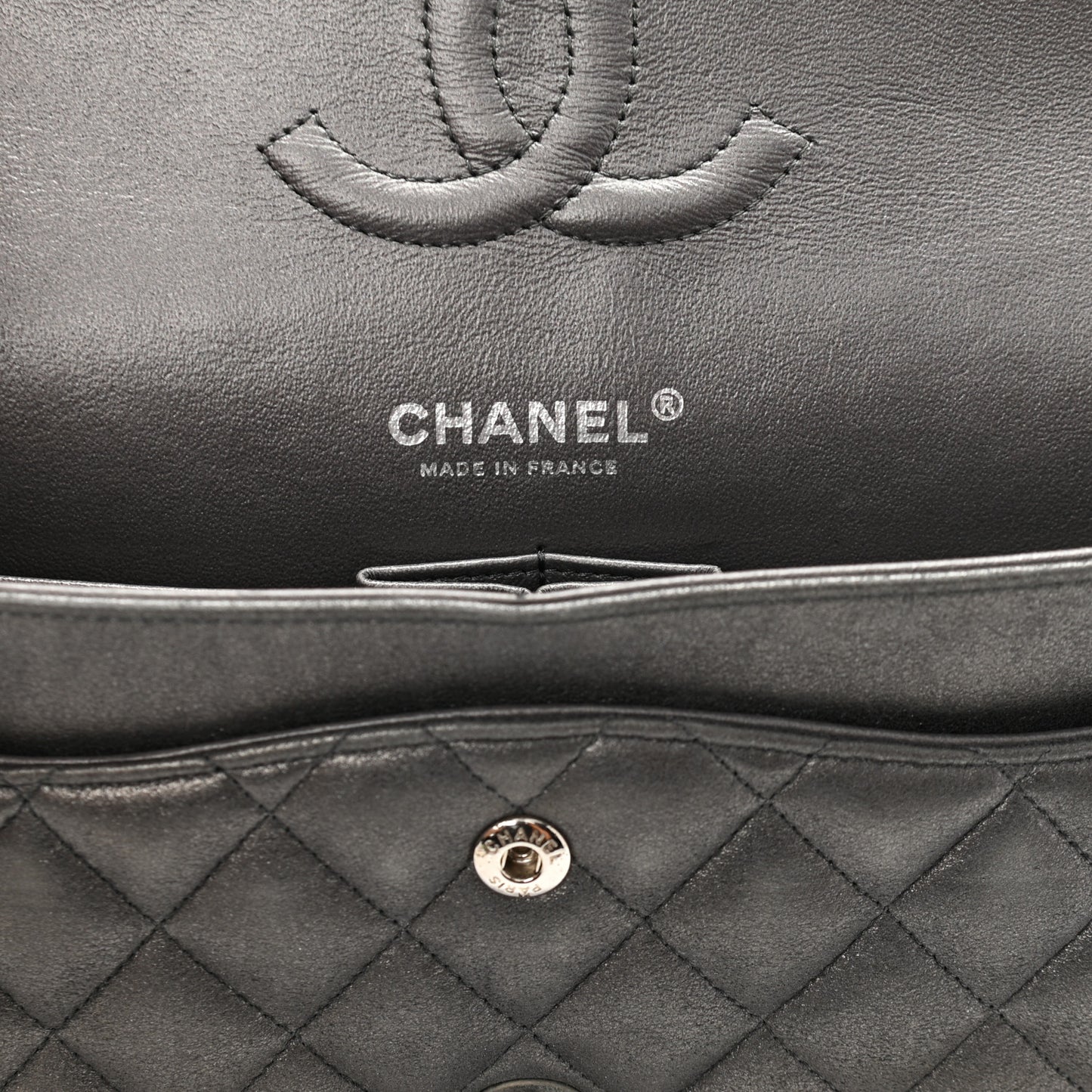 Metallic Lambskin Quilted Medium Double Flap Pewter