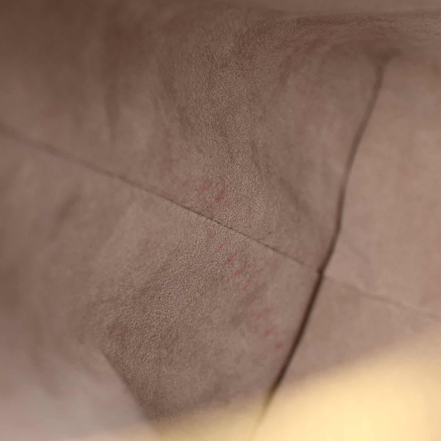 Louis Vuitton Empreinte Maida Hobo Tourterelle 9 of 9