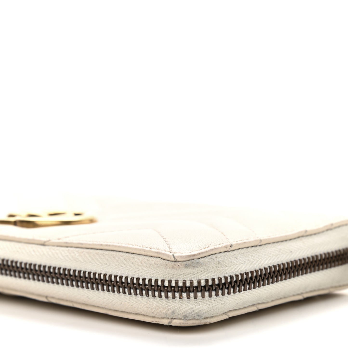 Calfskin Matelasse GG Marmont Zip Around Wallet White