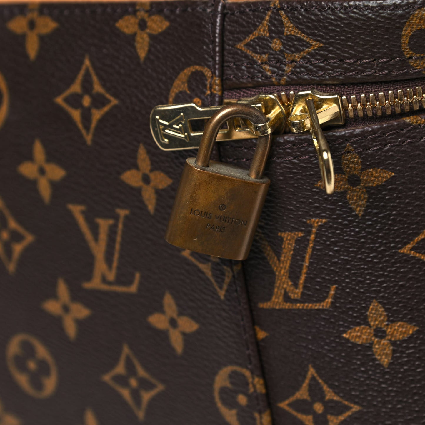 Monogram Nice