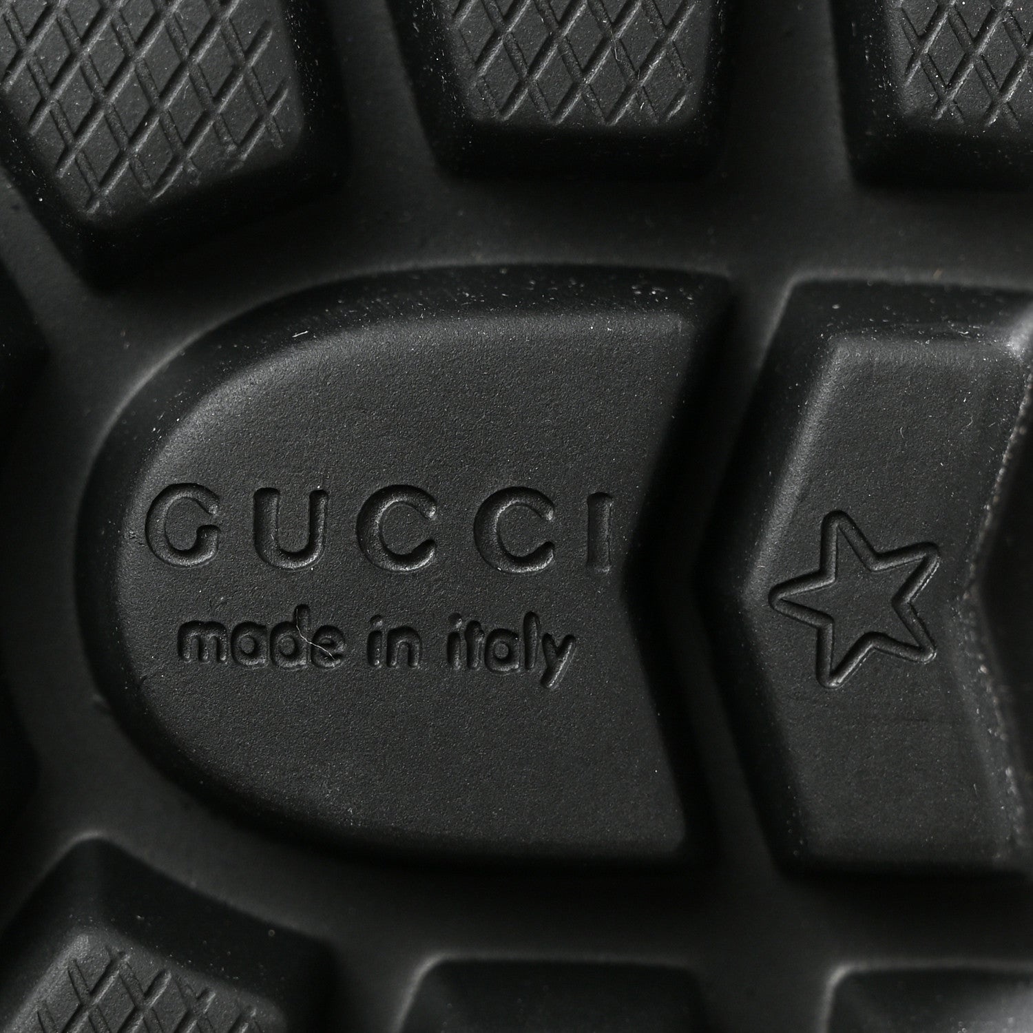 Gucci GG Supreme Monogram Magnum Calfskin Interlocking G Womens Lug Sole Ankle Boots 35.5 Beige Ebony Black 6 of 13