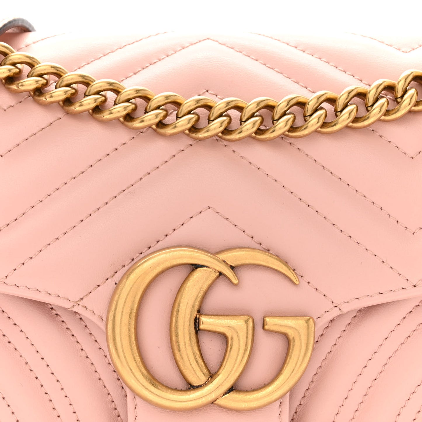 Calfskin Matelasse Small GG Marmont Shoulder Bag Perfect Pink