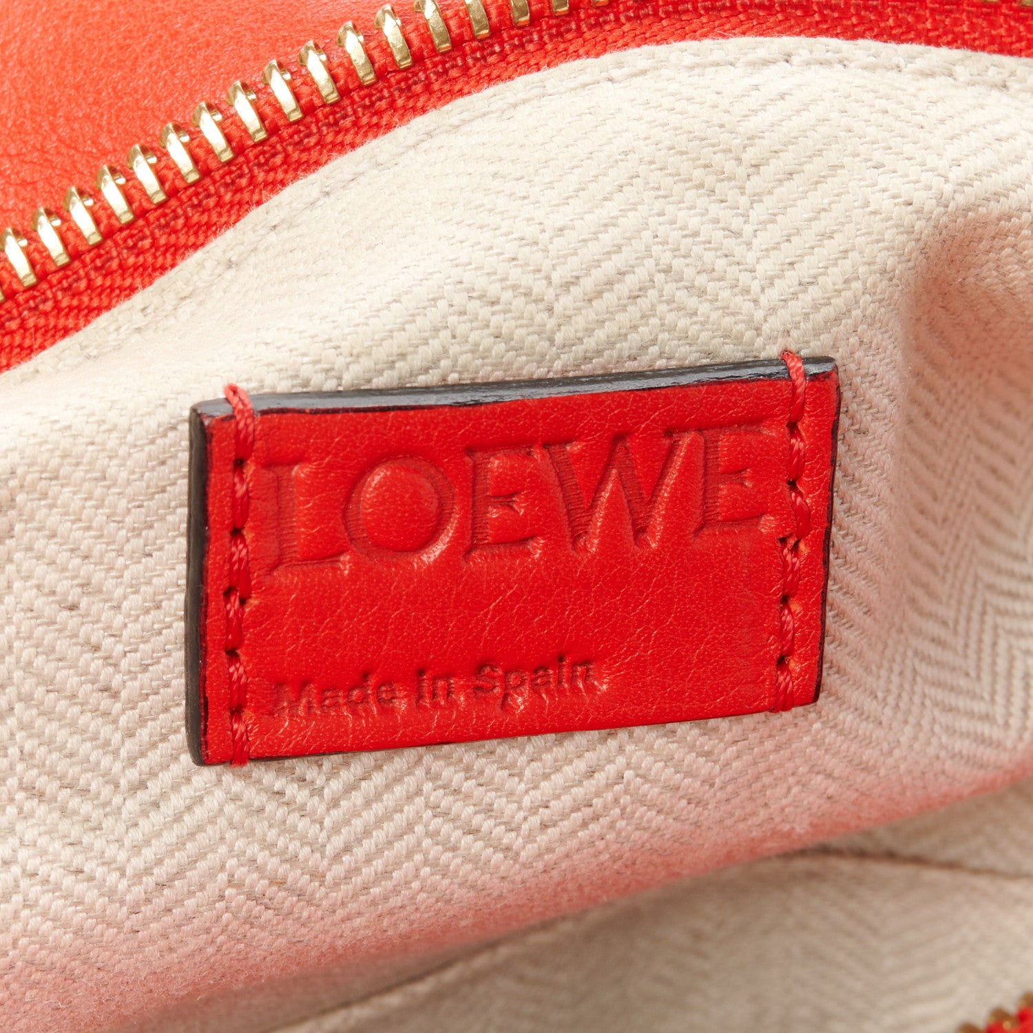 Loewe Calfskin Medium Puzzle Bag Scarlet 6 of 11