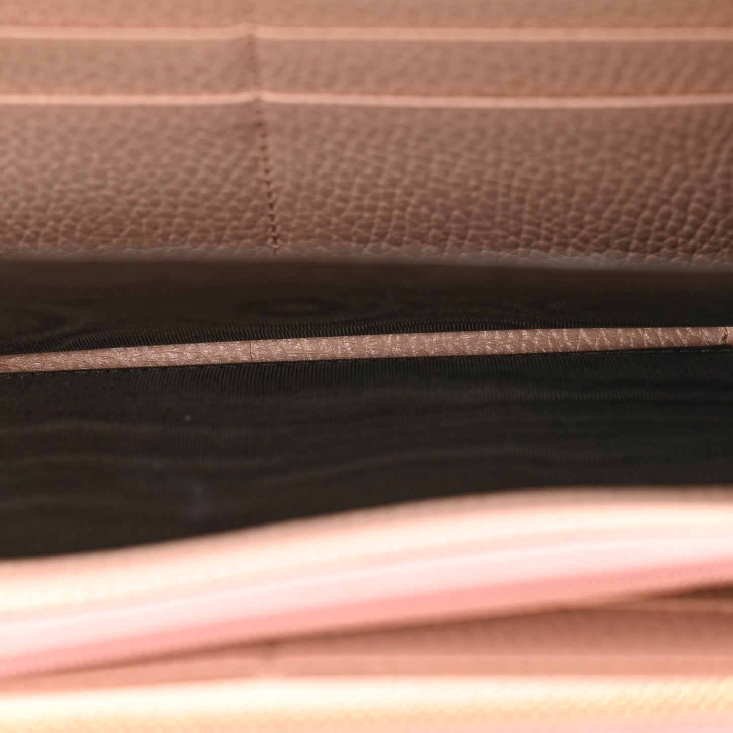 Dollar Calfskin GG Supreme Monogram GG Marmont Zip Around Wallet Light Pink Beige White