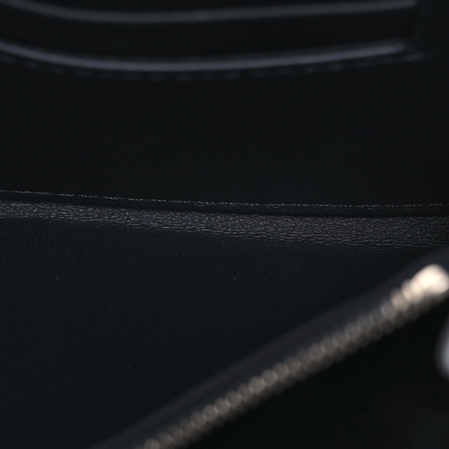 Crinkled Calfskin Medium Darley Wallet Cloud