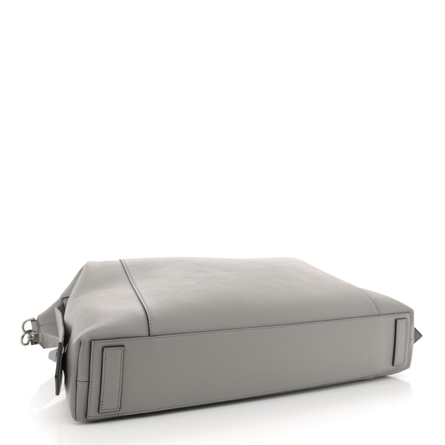 Soft Calfskin Medium Soft Antigona Pearl Grey