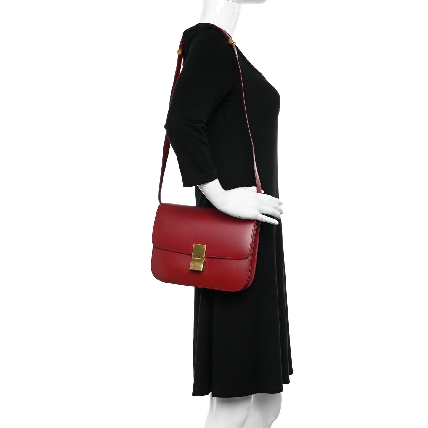 Smooth Calfskin Medium Classic Box Flap Bag Red