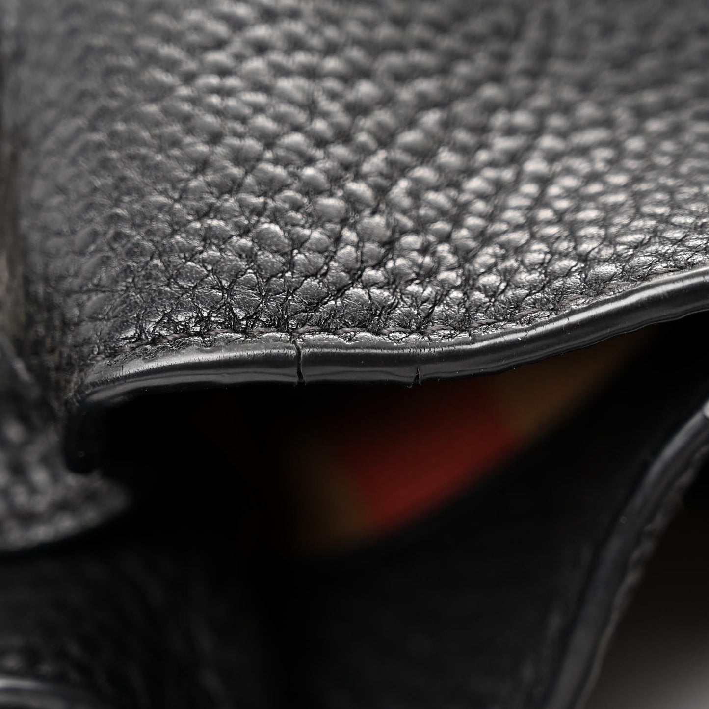 Grainy Calfskin House Check Medium Maidstone Black