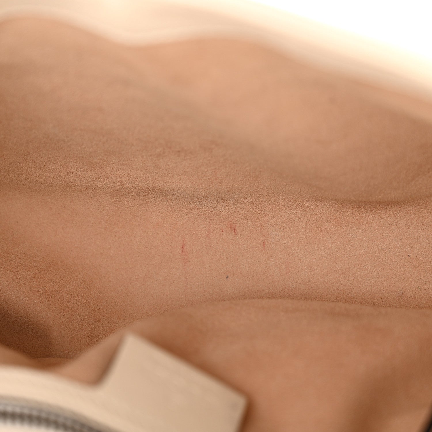 Gucci Calfskin Matelasse Small GG Marmont Shoulder Bag White 12 of 15