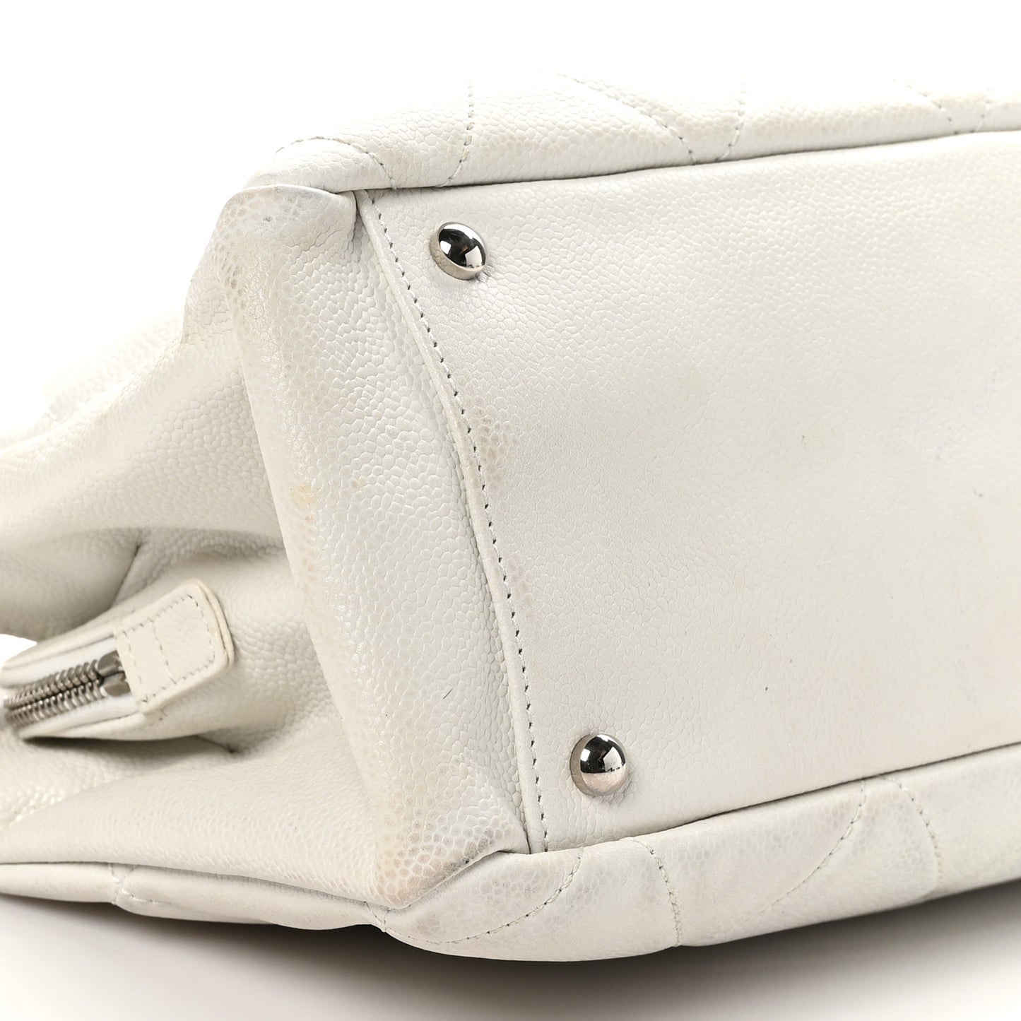 Soft Caviar Quilted CC Timeless Tote White