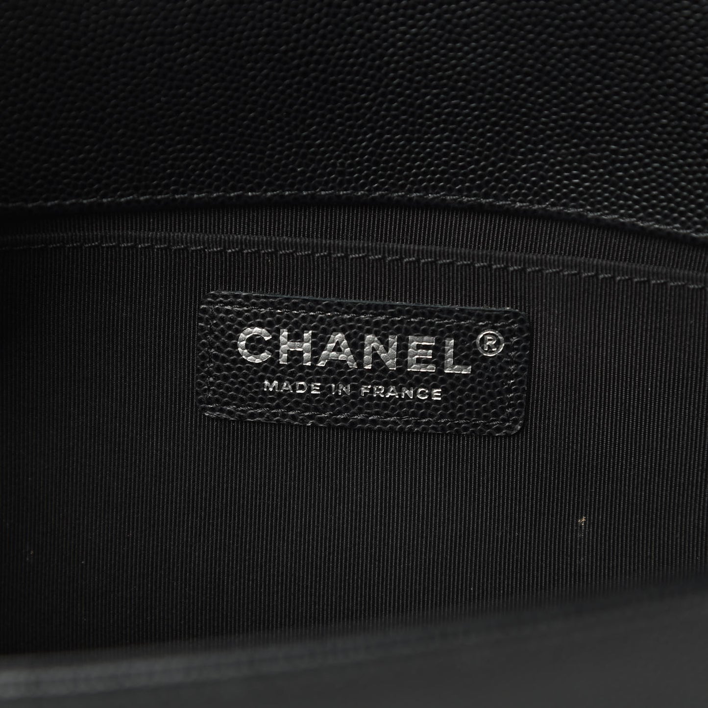 Caviar Quilted Medium Boy Flap Black