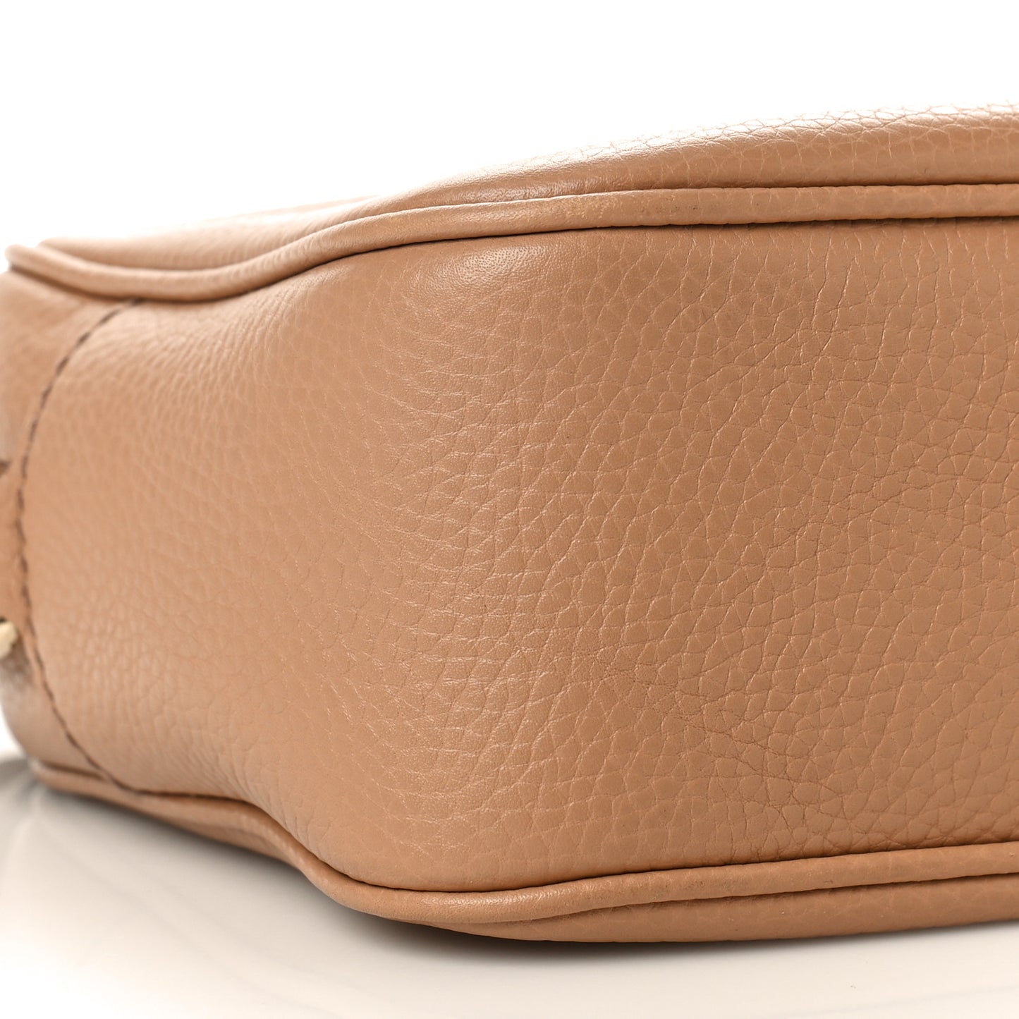 Pebbled Calfskin Small Soho Disco Bag Camelia