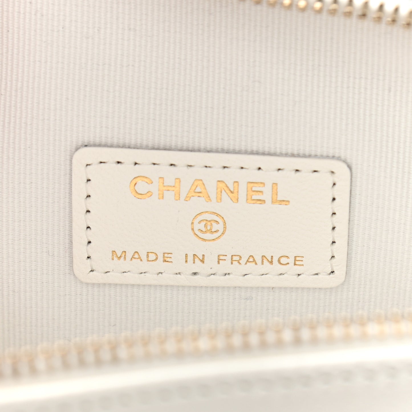Lambskin Quilted CC In Love Heart Clutch With Chain White