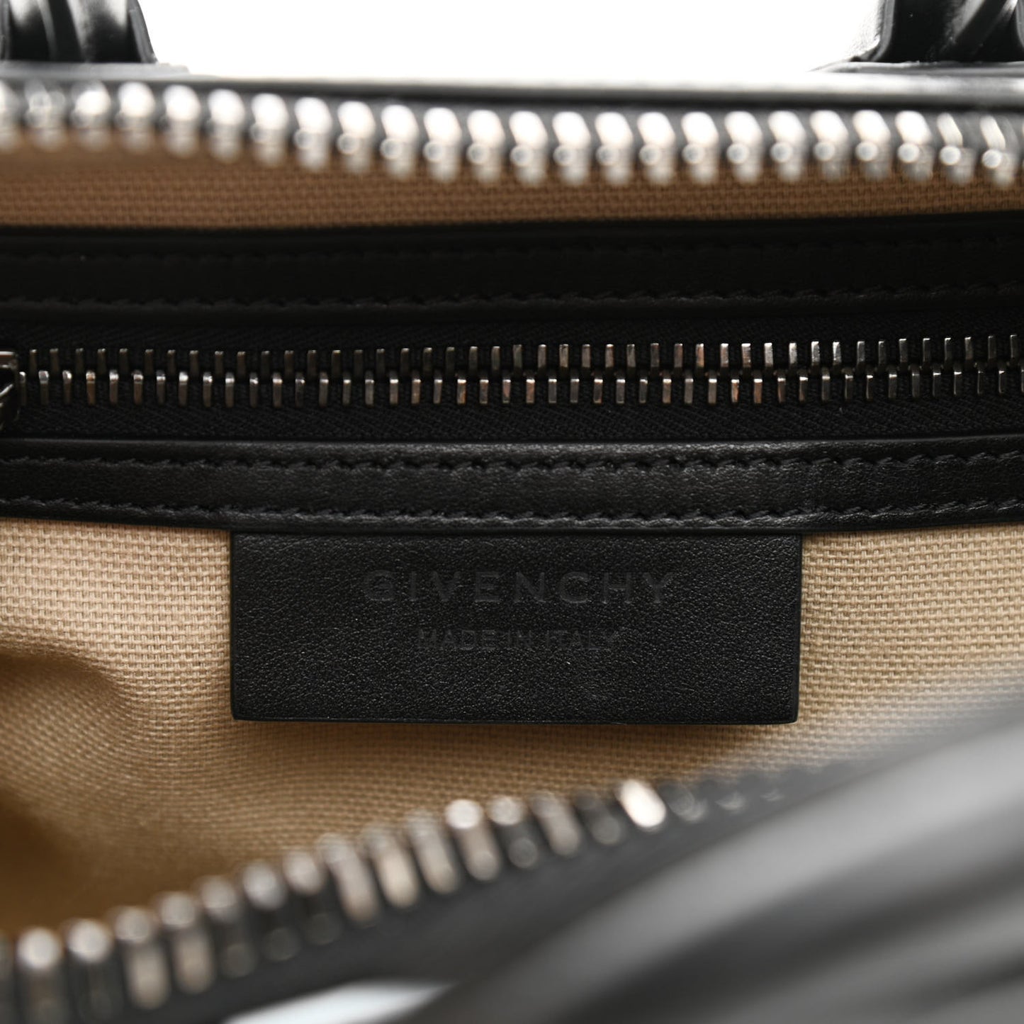 Smooth Calfskin Mini Chain Weave Antigona Black