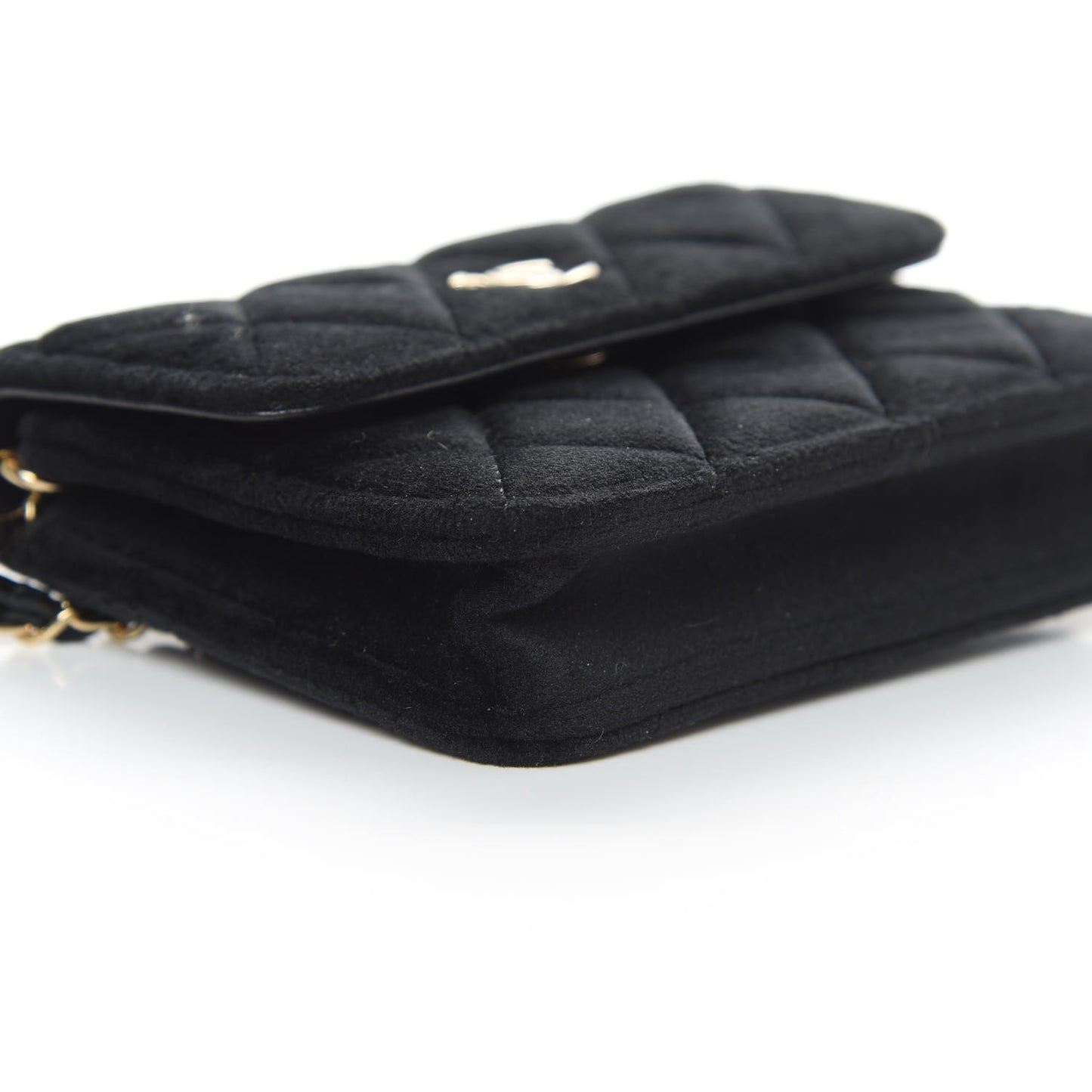 Velvet Quilted Pearl Crush Flap With Chain Black