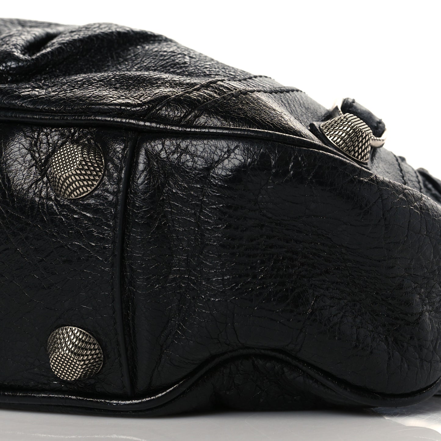 Agneau Arena Small Le Cagole Shoulder Bag Black