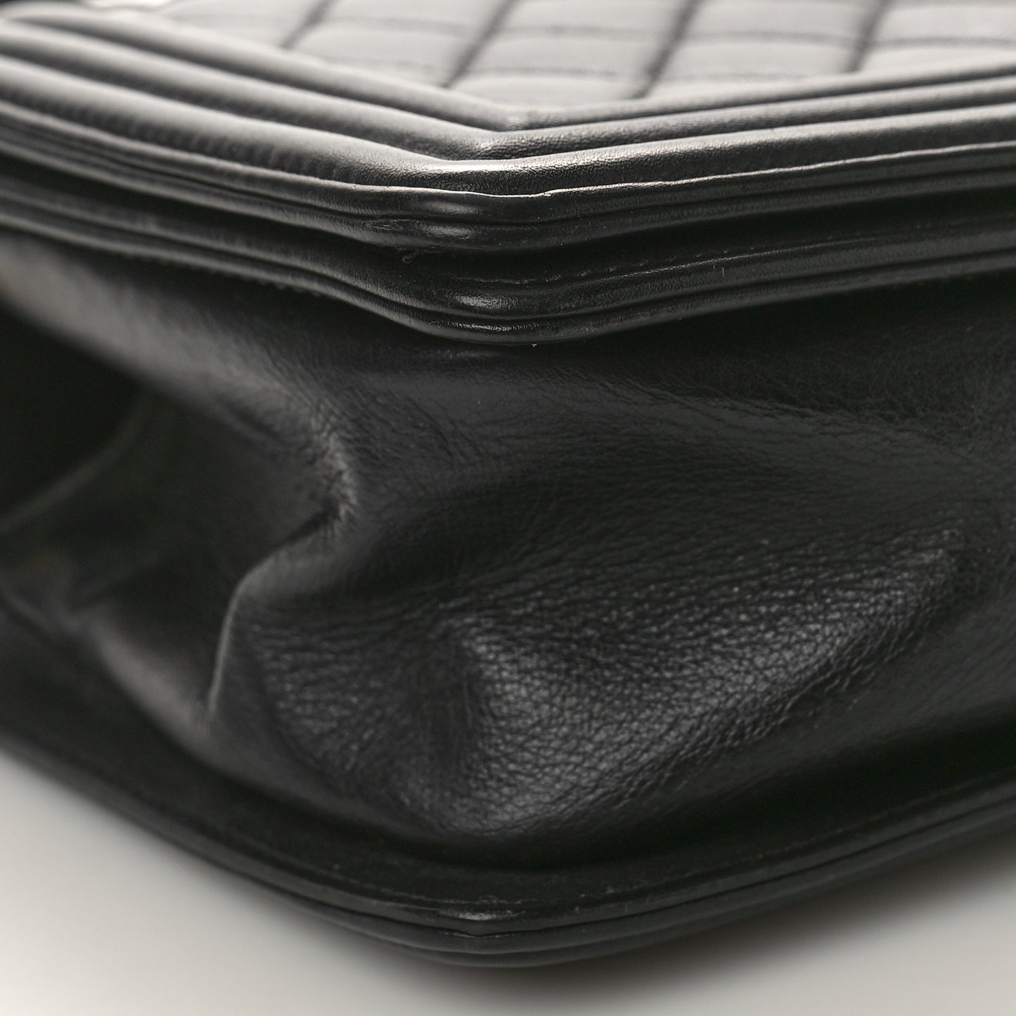 Calfskin Quilted Medium Boy Flap Black