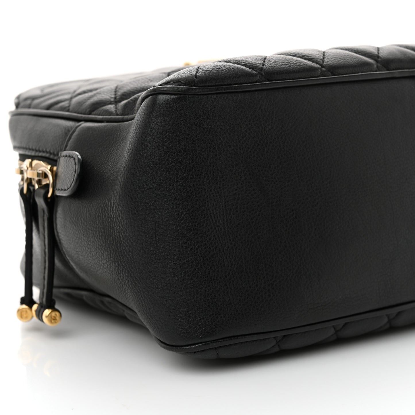 Calfskin Quilted CC Medium Vanity Case Black