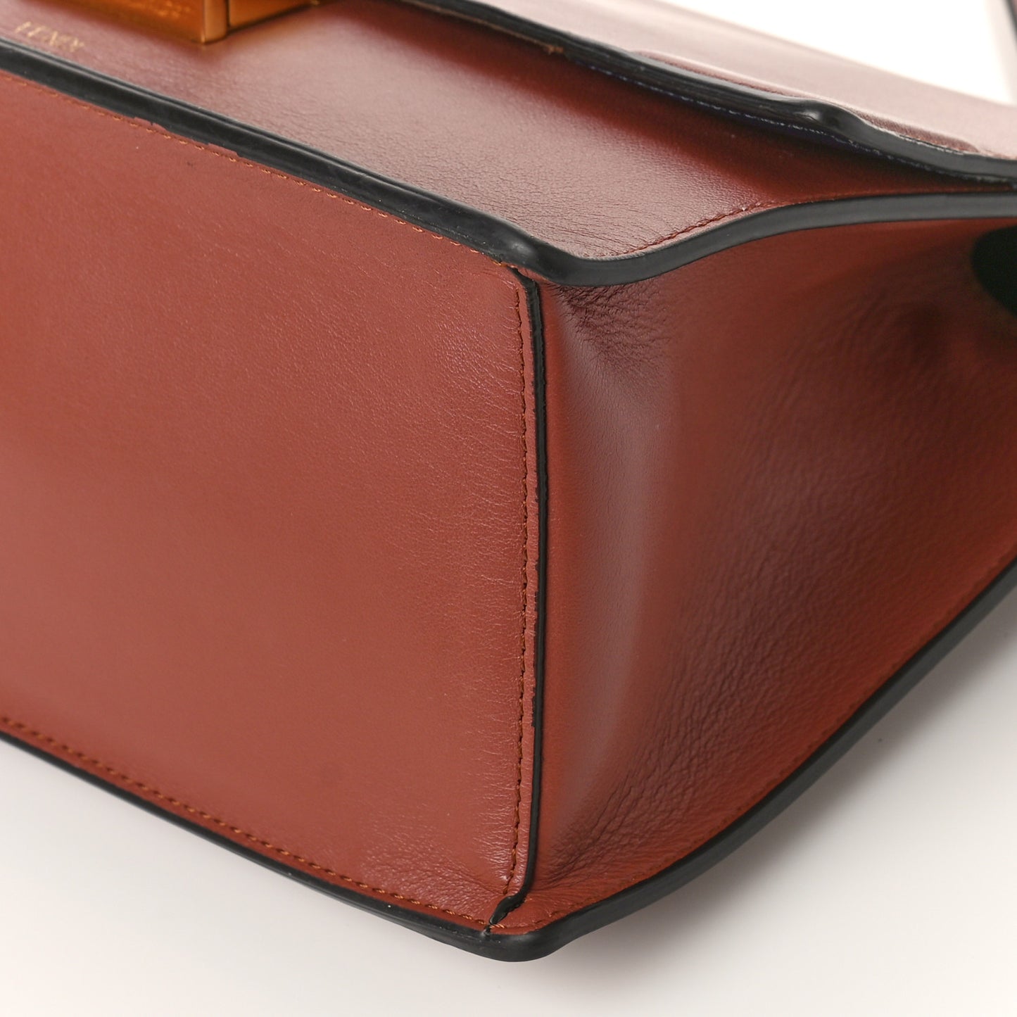 Vitello Grace Matte F is Fendi Kan U Shoulder Bag Rust