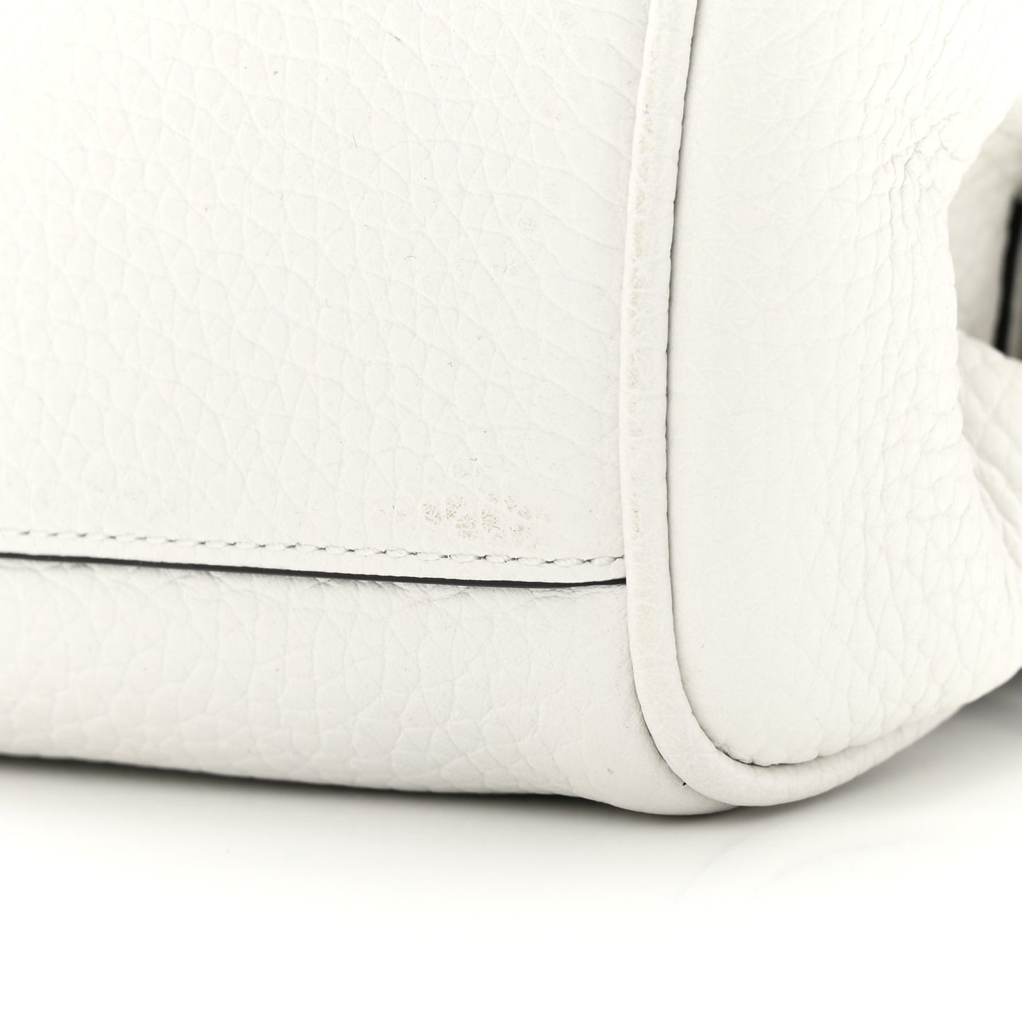 Heavy Grain Mini Alexa White