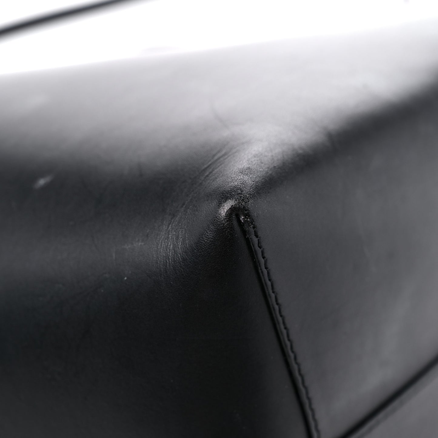 Vegetable Tanned Calfskin Bucket Bag Black Oro