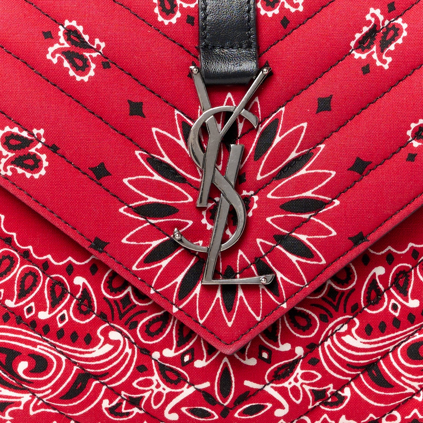 Canvas Bandana Matelasse Chevron Medium College Bag Red