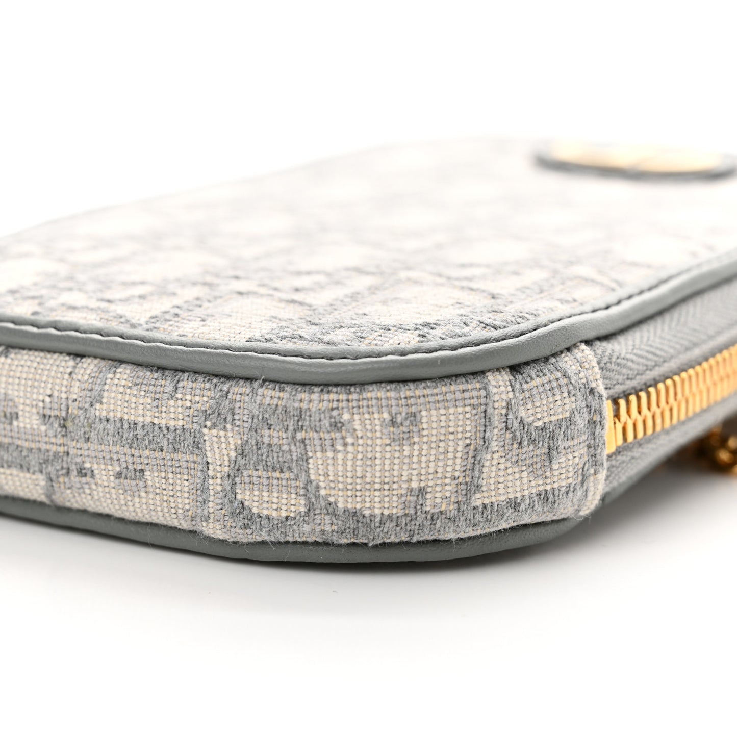 Oblique 30 Montaigne Phone Holder Grey
