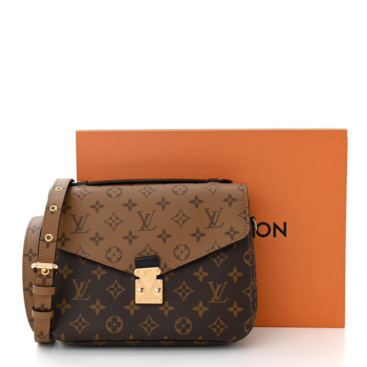 Reverse Monogram Pochette Metis