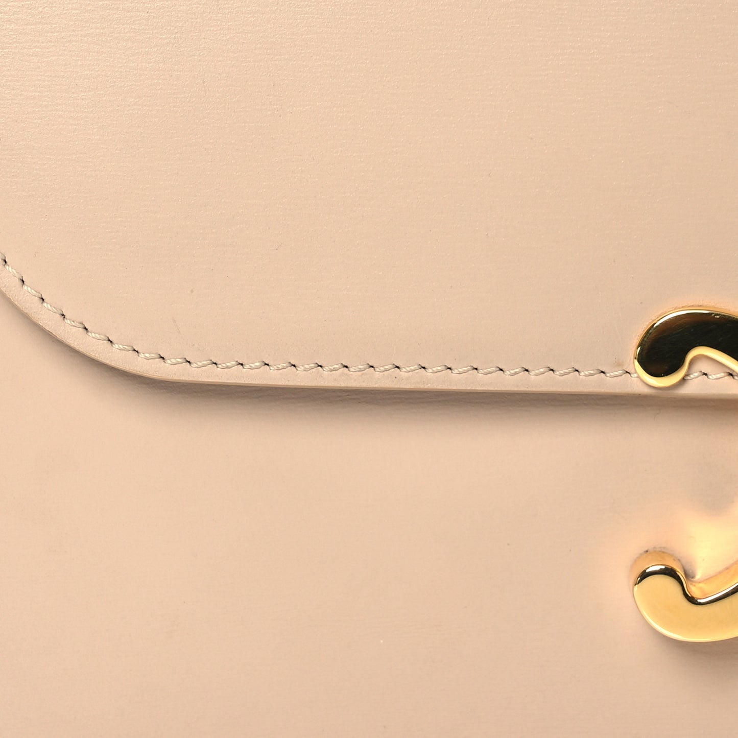 Shiny Calfskin Medium Triomphe Nude