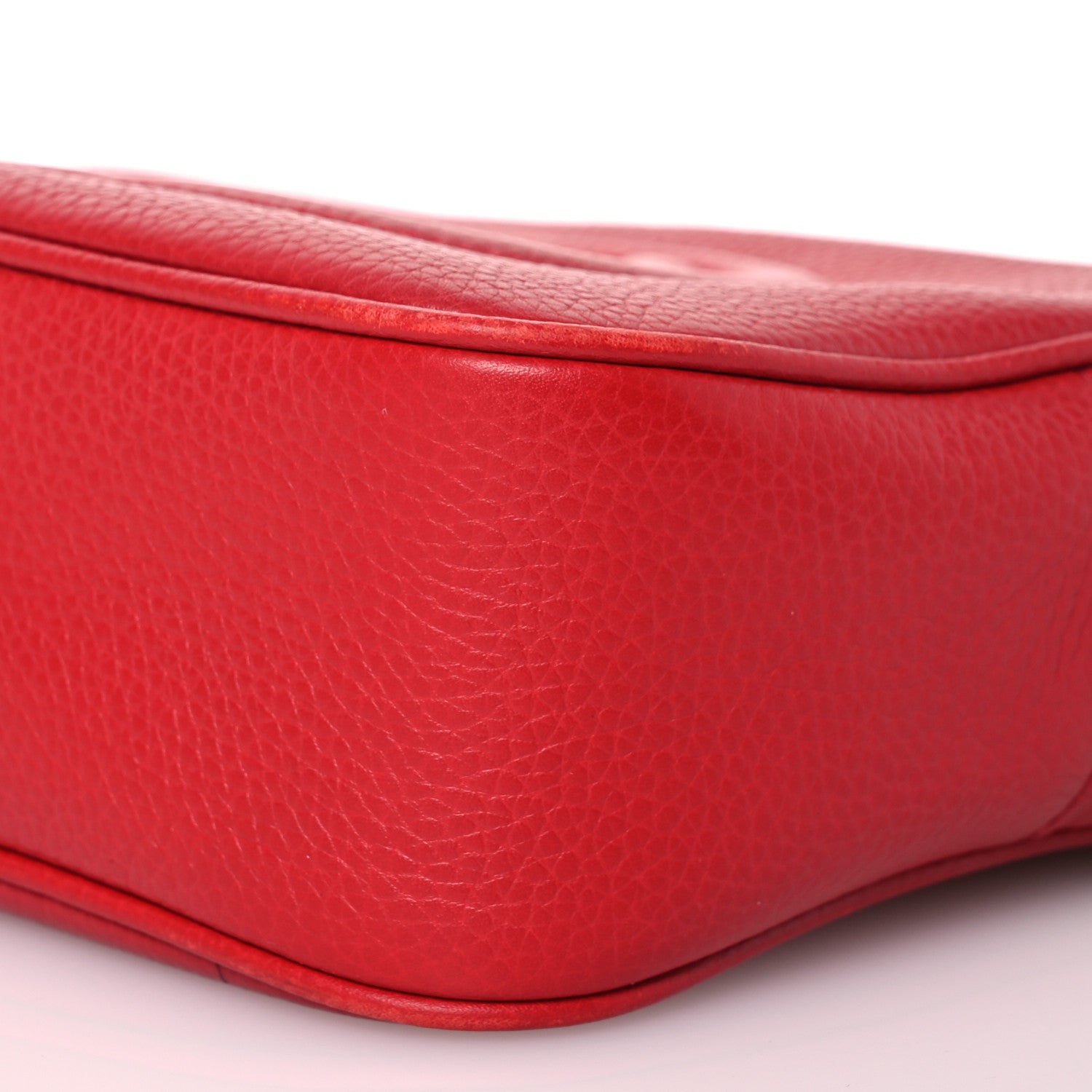 Gucci Pebbled Calfskin Small Soho Disco Bag Vibrant Red 10 of 19