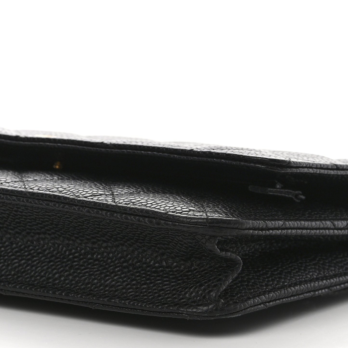 Caviar Quilted Wallet on Chain WOC Black