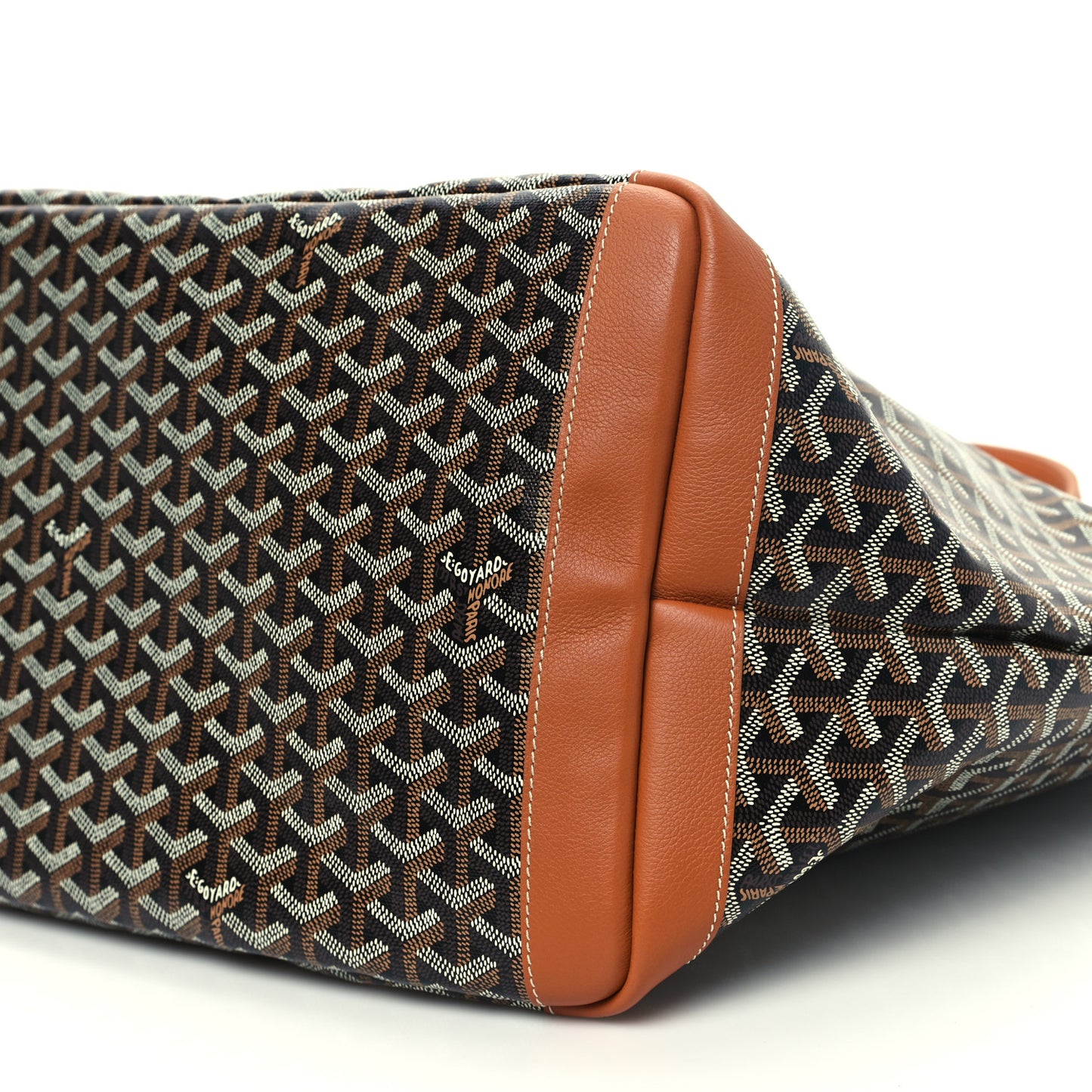 Goyardine Artois GM Black Gold