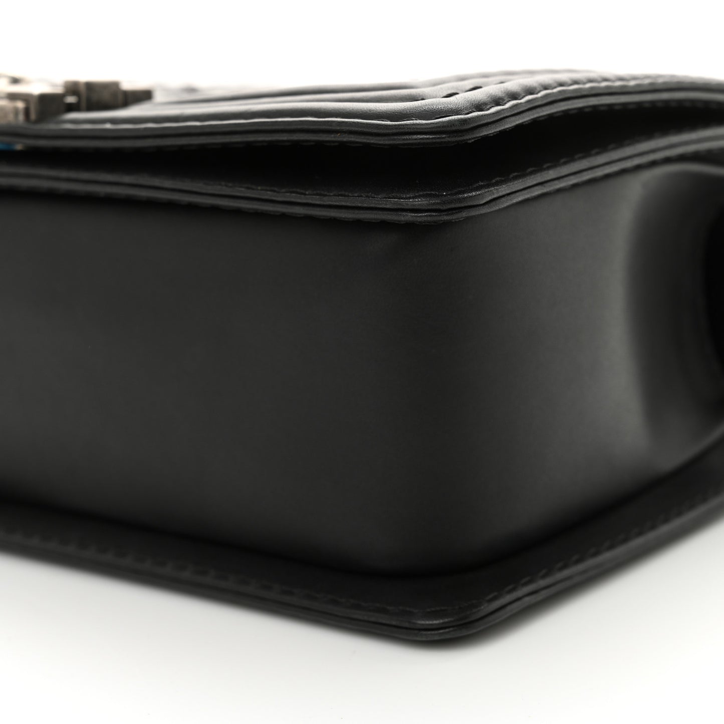 Calfskin Stitched Medium Boy Flap Black