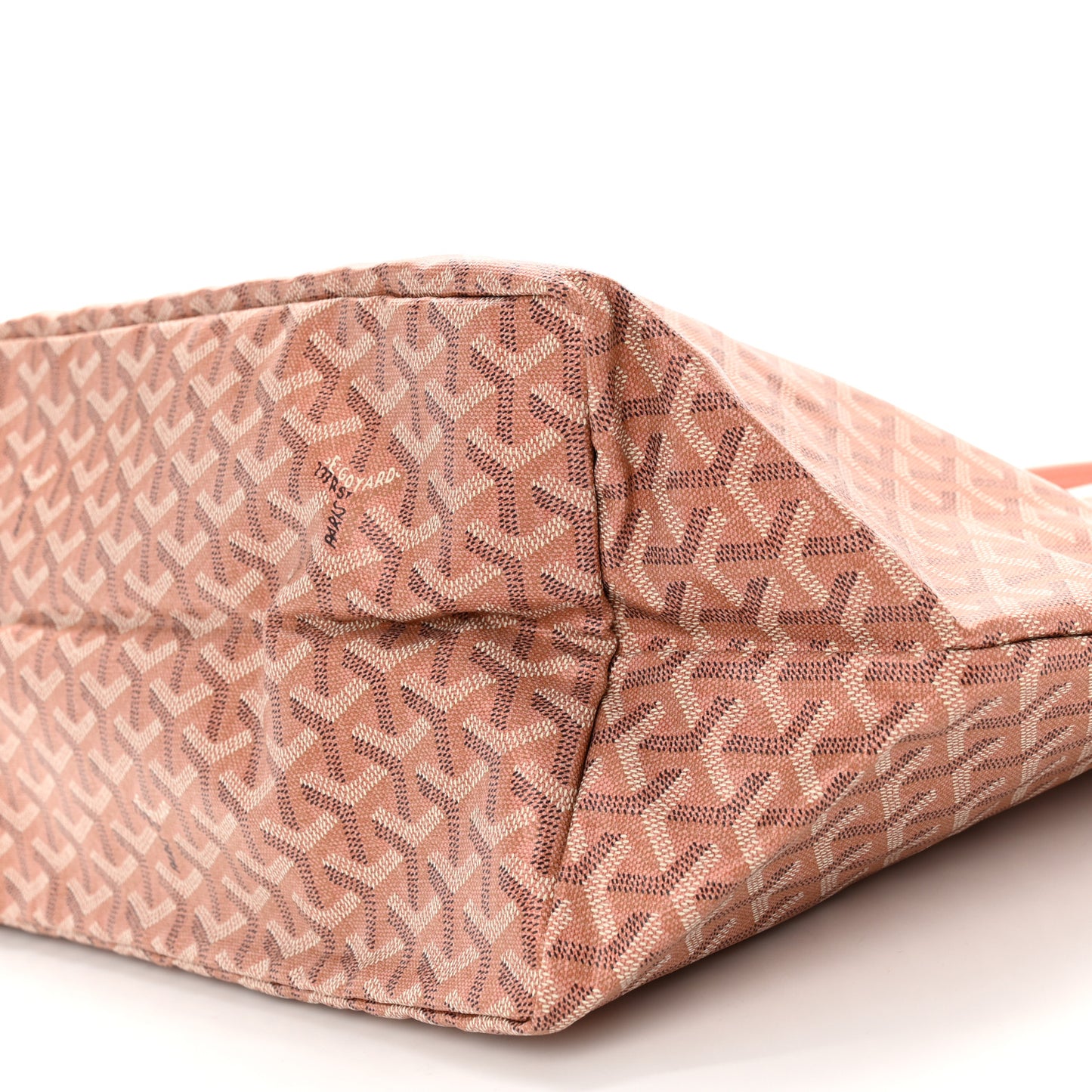 Iridescent Goyardine Saint Louis GM Pearly Coral