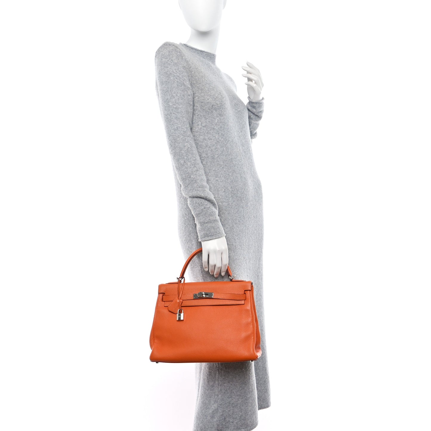 Taurillon Clemence Kelly Retourne 32 Orange