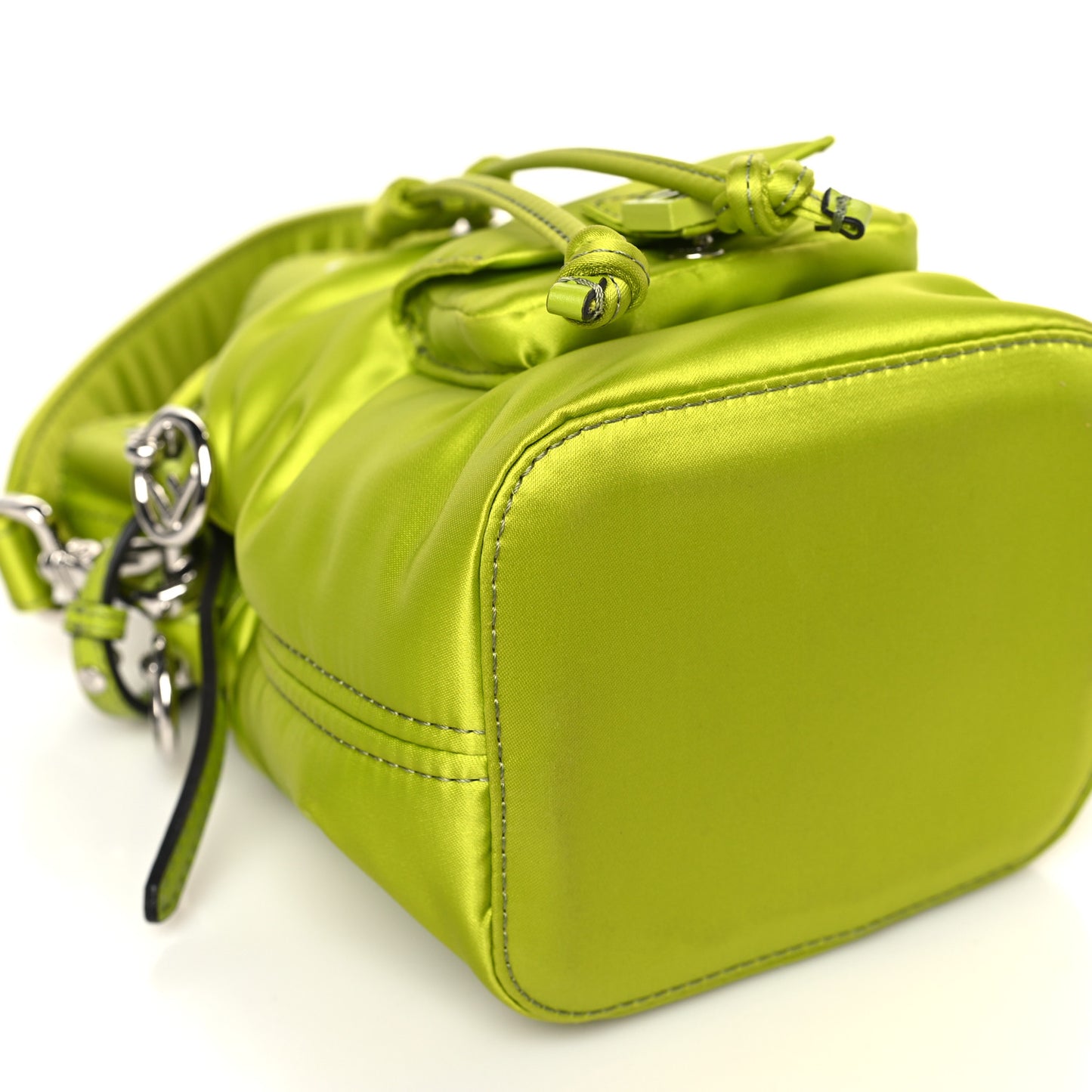 Nylon Ninfa Vitello King Cuoio Mini Mon Tresor Bucket Bag Wasabi