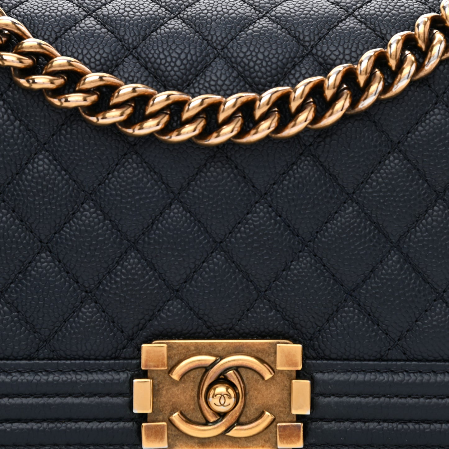 Caviar Quilted Medium Boy Flap Navy