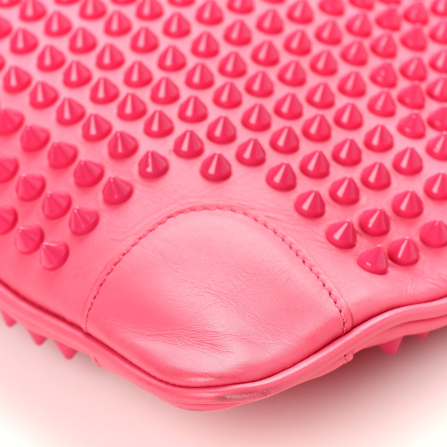 Calfskin Spikes Loubiposh Chain Clutch Fuchsia
