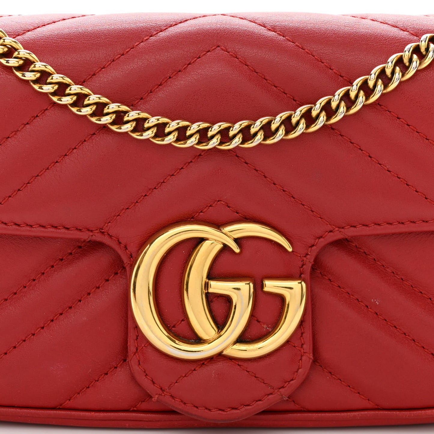 Calfskin Matelasse Super Mini GG Marmont Shoulder Bag Hibiscus Red
