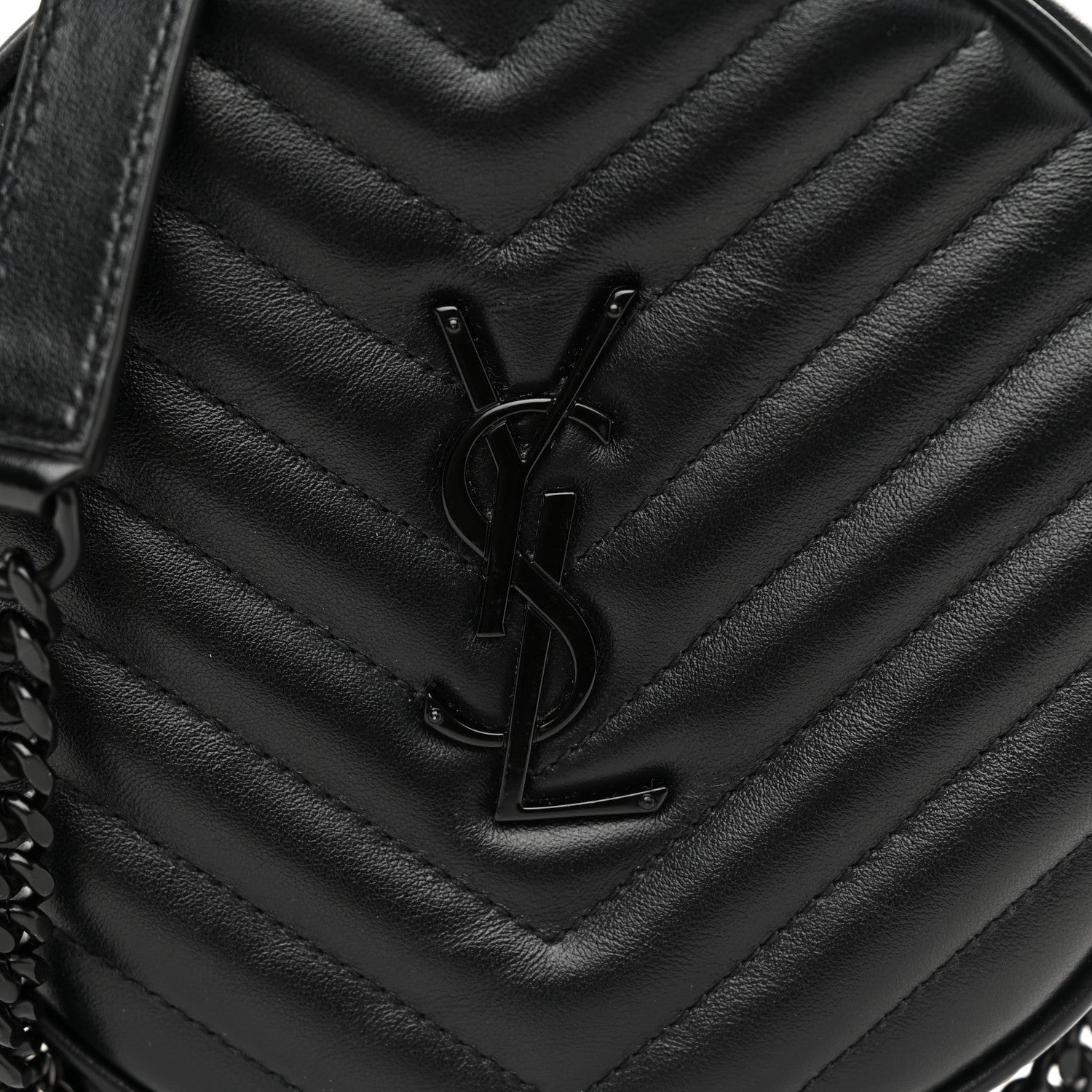 Saint Laurent Calfskin Matelasse Chevron Round Vinyle Camera Bag Black 8 of 10
