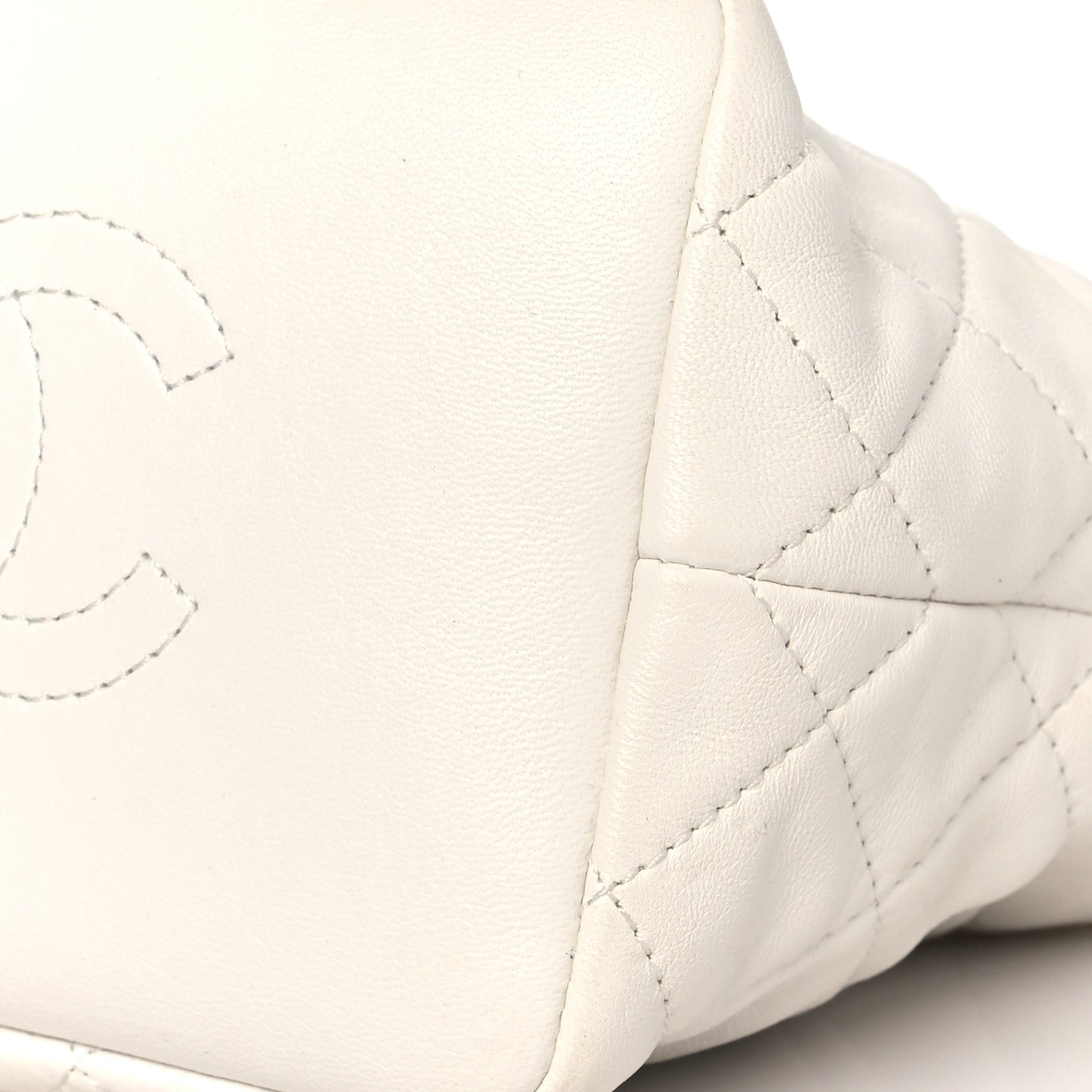 Lambskin Quilted Small Perfect Meeting Hobo White