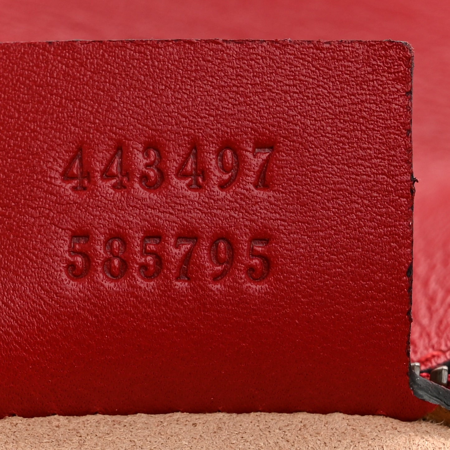 Calfskin Matelasse Small GG Marmont Shoulder Bag Hibiscus Red