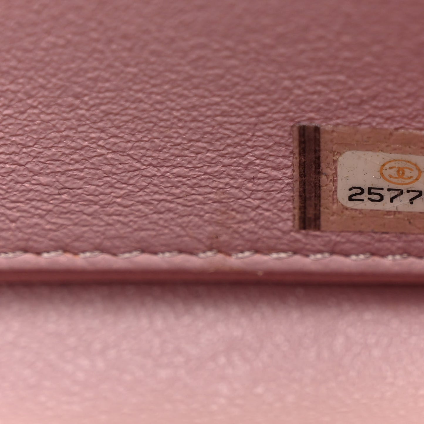 Caviar Quilted Medium Business Affinity Flap Light Pink
