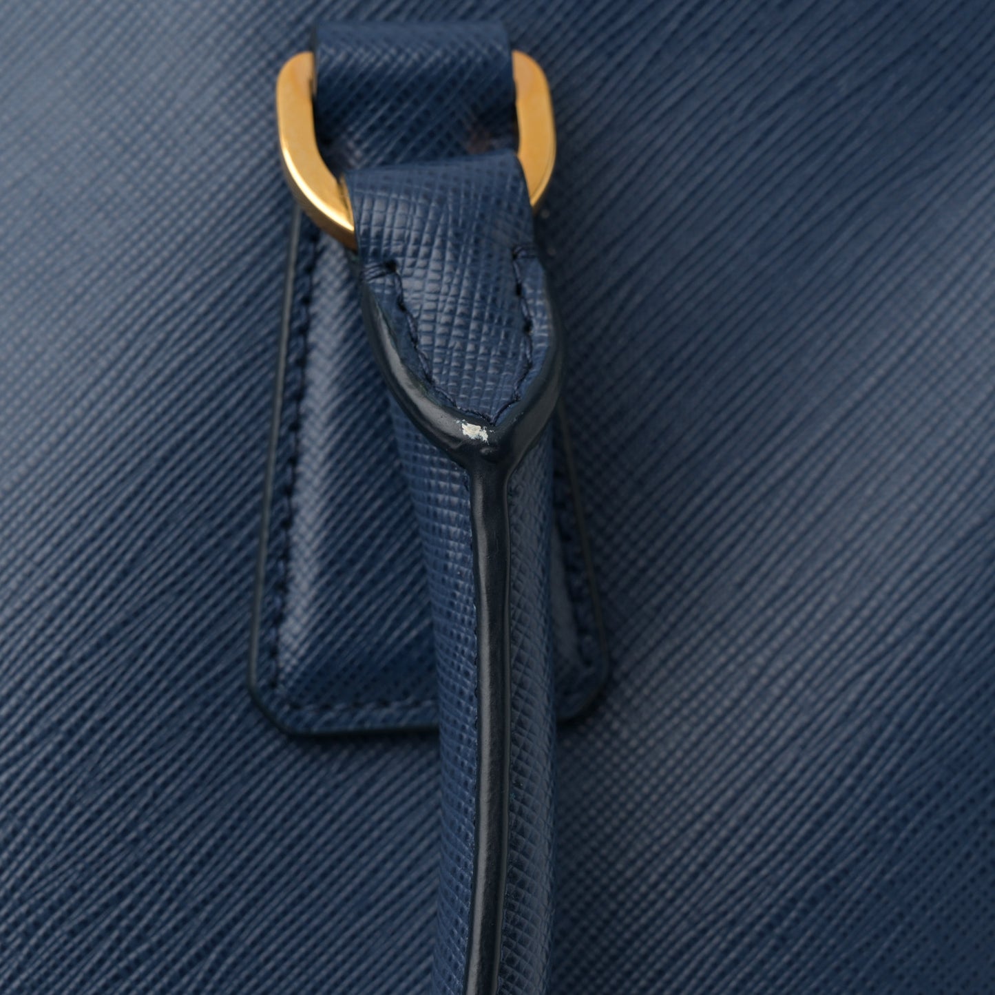 Saffiano Medium Galleria Double Zip Tote Bluette