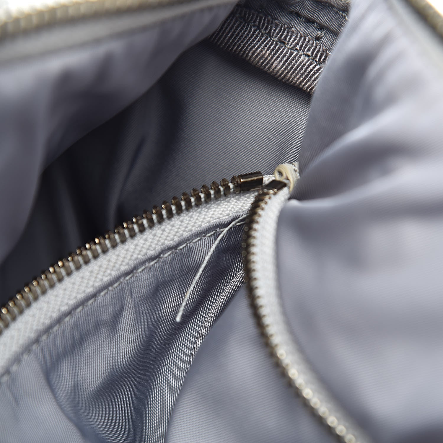 Alexander Wang Pebbled Lambskin Rocco White Gold Hardware 7 of 11