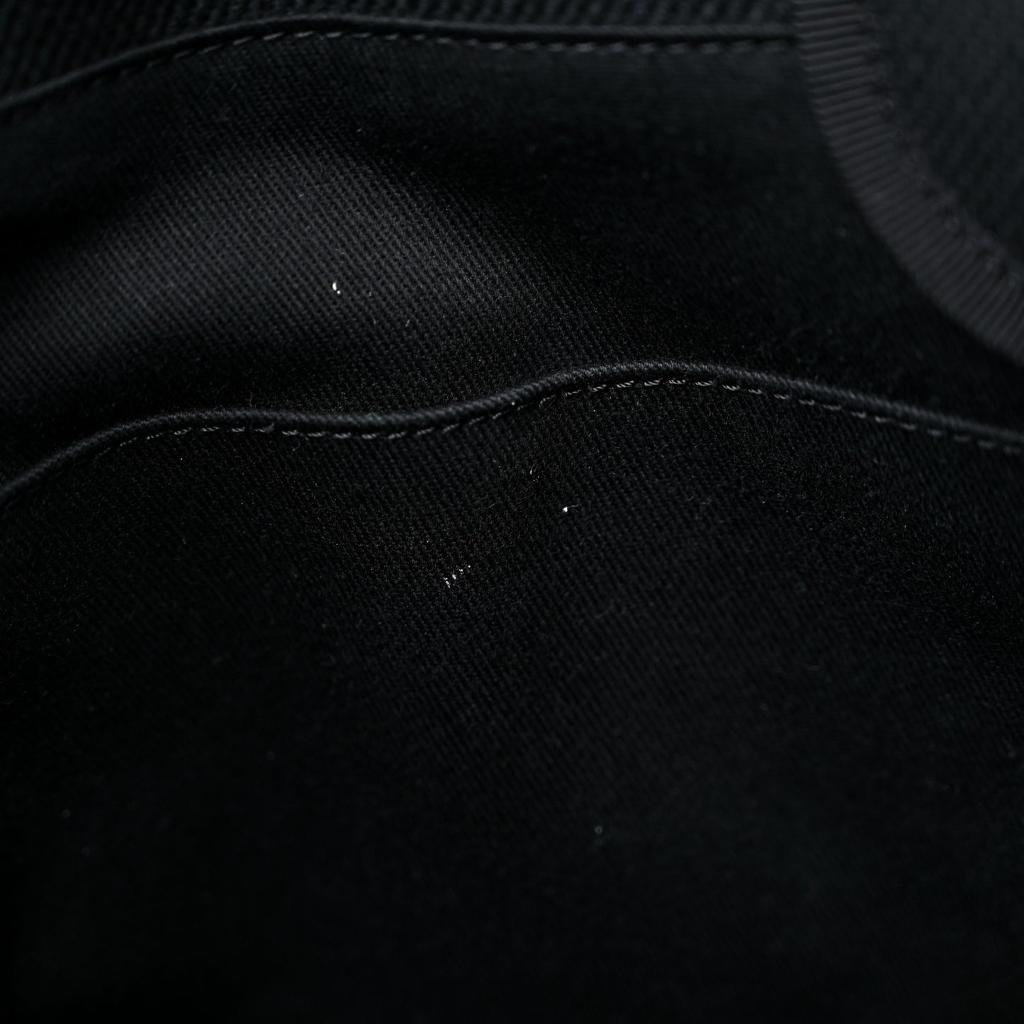 Canvas Pearl Medium Deauville Tote Black