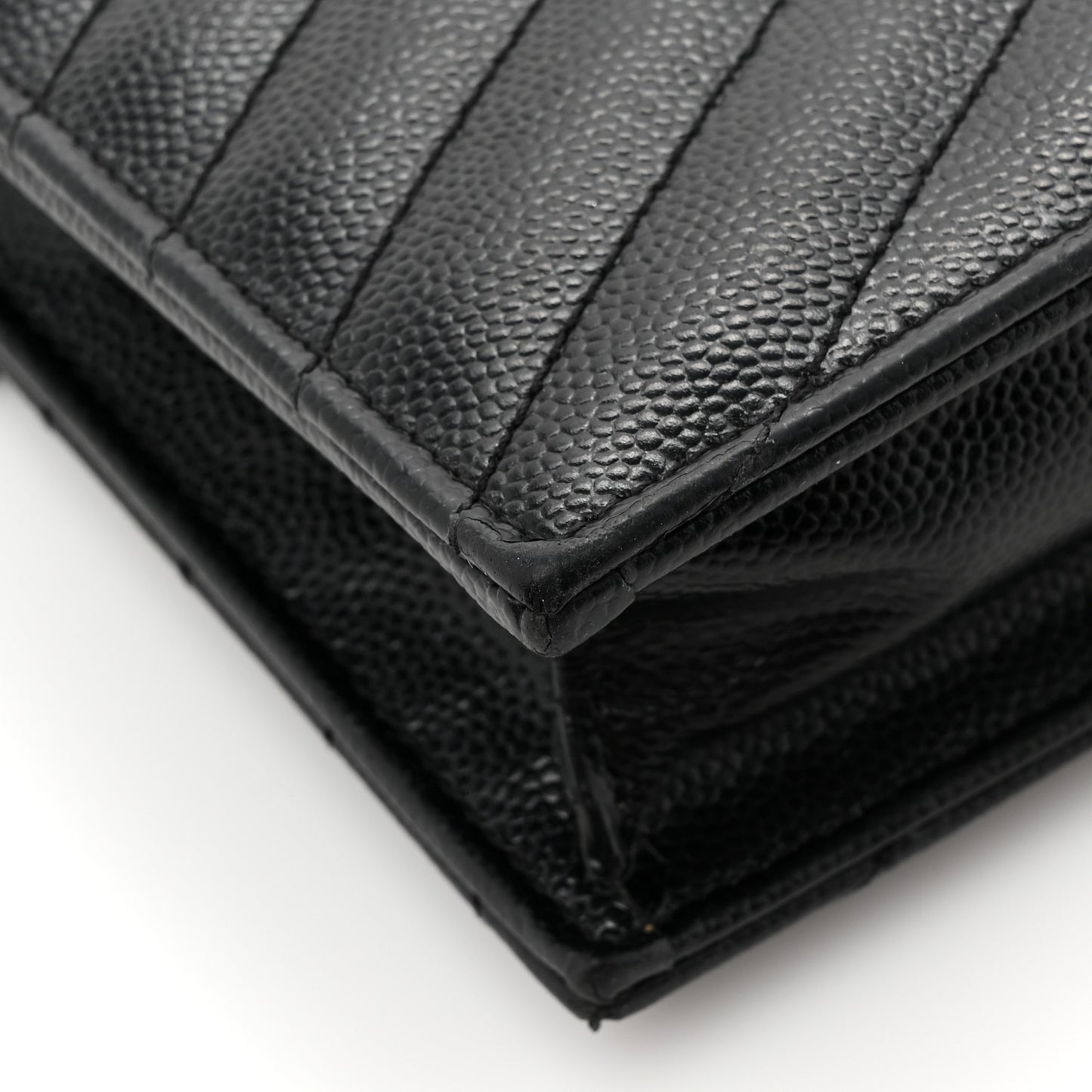 Grain De Poudre Matelasse Chevron Monogram Monochrome Envelope Chain Wallet Black