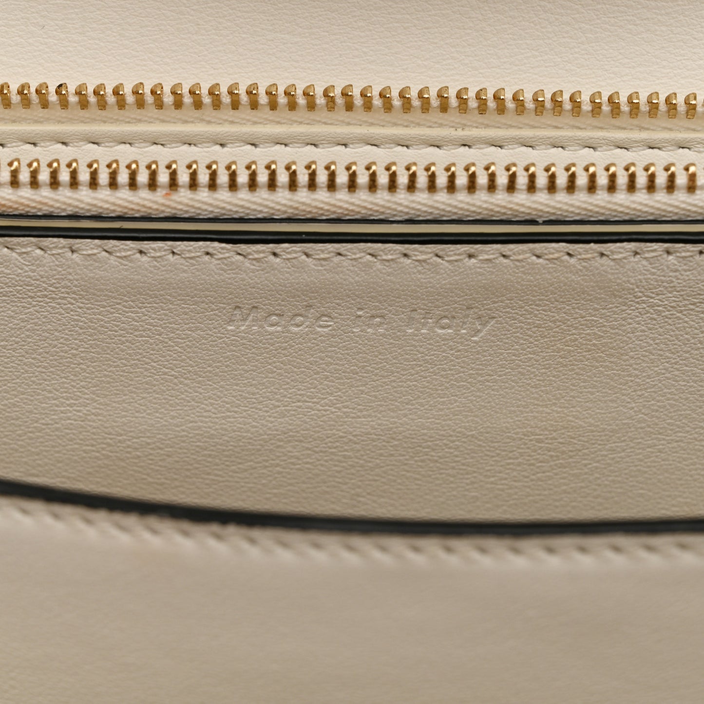 Spazzolato Calfskin Medium Classic Box Flap Bag White